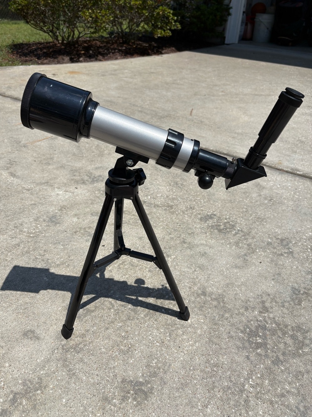 Compact Black & Silver Refractor Telescope with Tripod